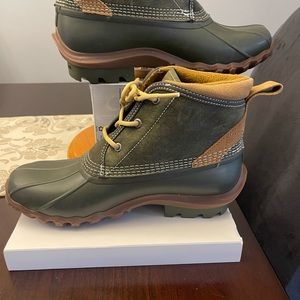 Wolverine Women's Torrent Waterproof Duck Boot ( New without Tag)